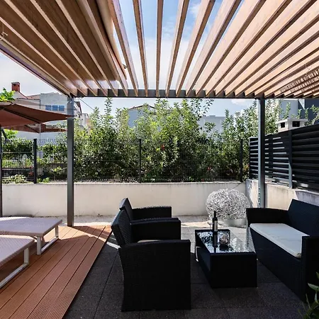New Modern Apartment 