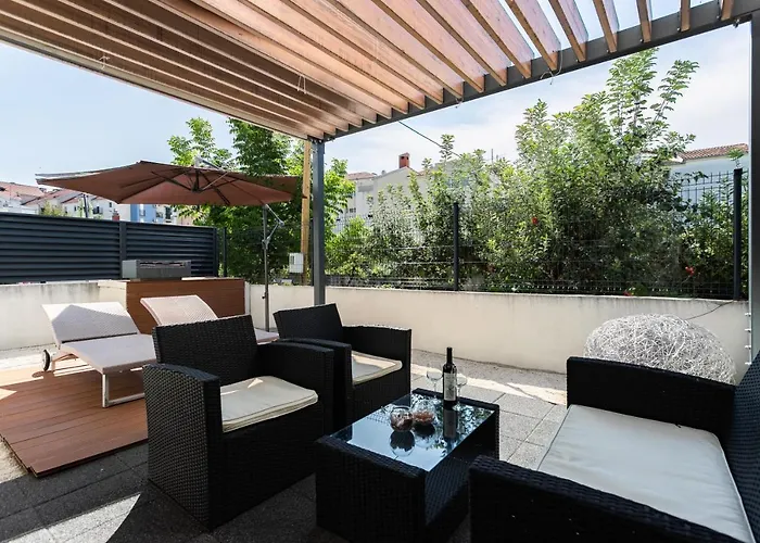 New Modern Apartment \