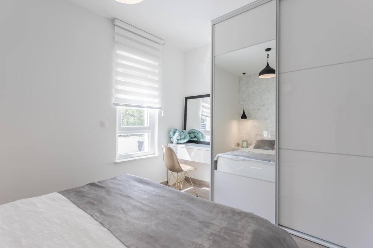 New Modern 
